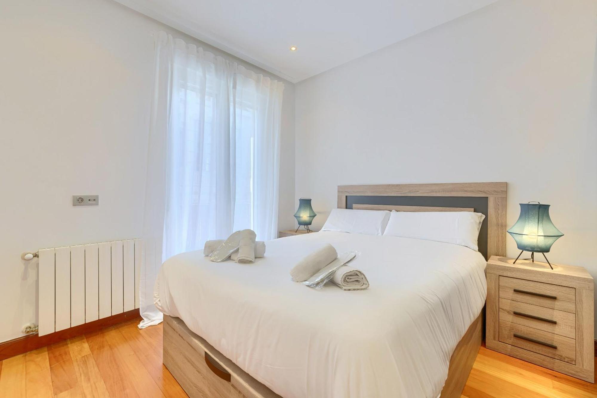 Ferienwohnung Ayuntamiento Cerca Del Casco Viejo & Parking Bilbao Exterior foto